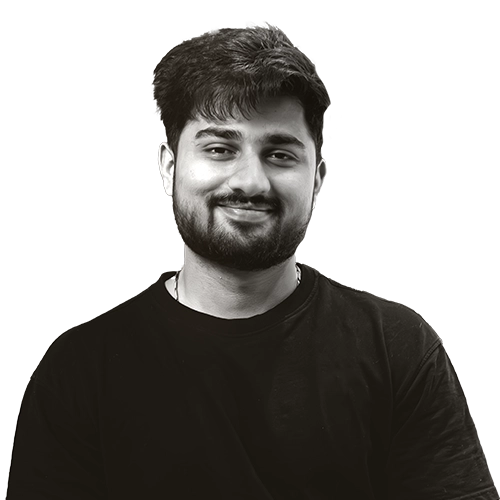 Pash - Professional Growth-Driven Designer specializing in UX/UI and graphic design